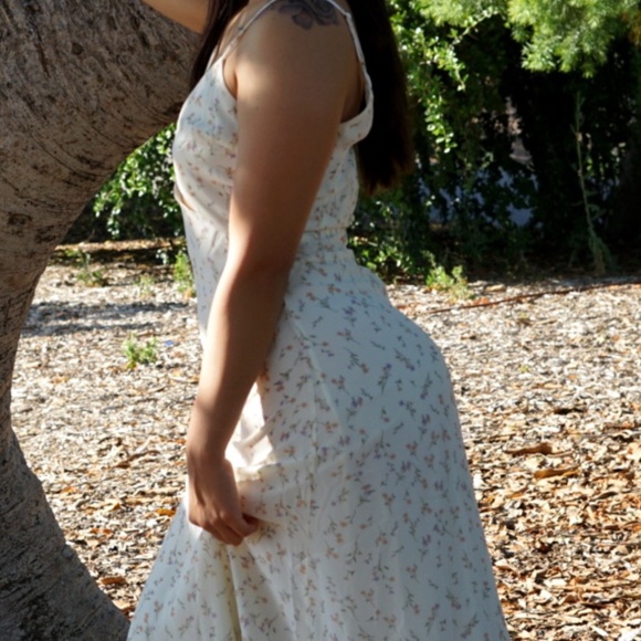 La Vie En Rose Maxi Dress - Picture 2 of 4